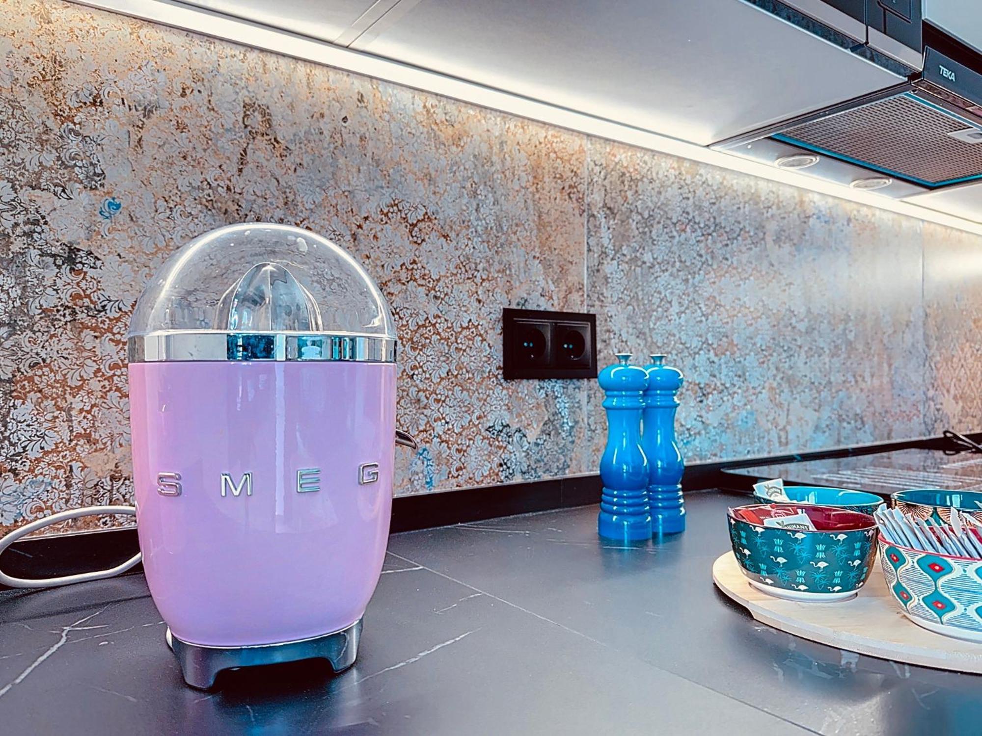 Апартаменты Alhambra Deco Homtels Торремолинос Экстерьер фото