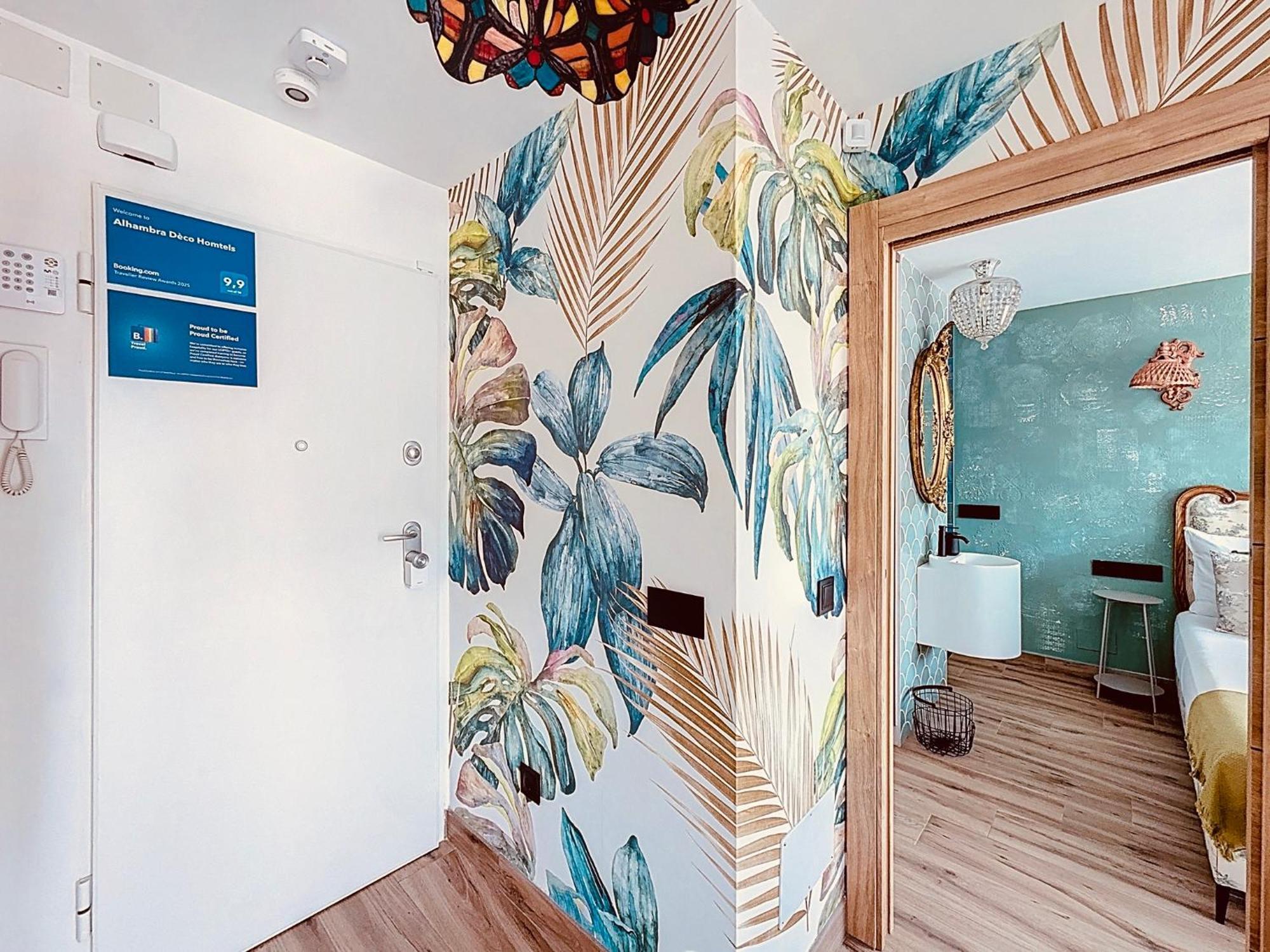Апартаменты Alhambra Deco Homtels Торремолинос Экстерьер фото